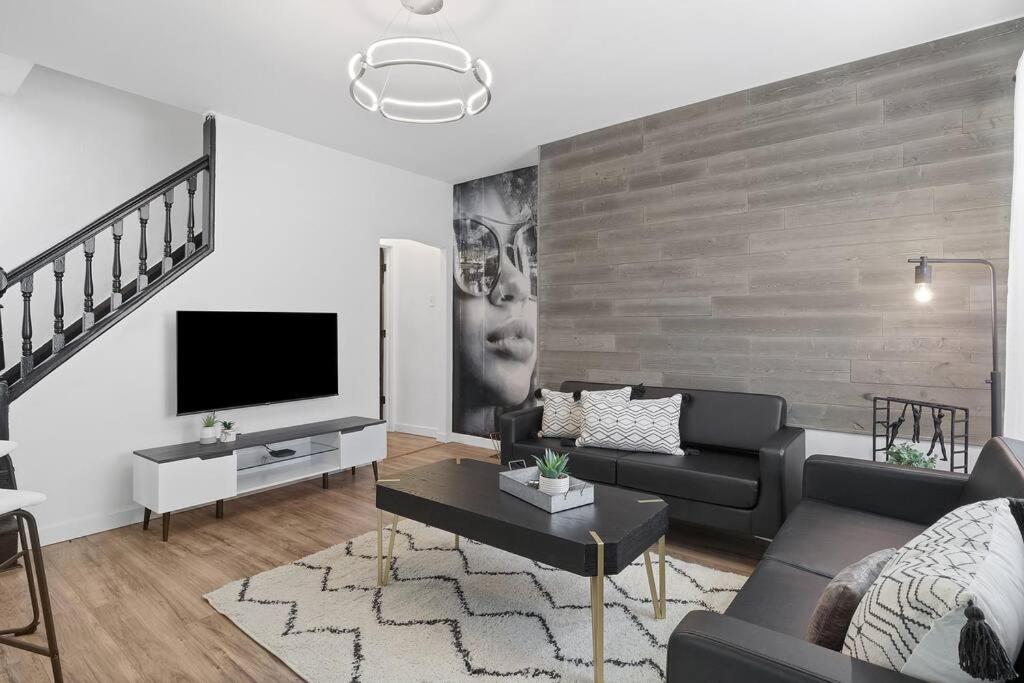Extended Available: 420 Friendly * Pittsburgh